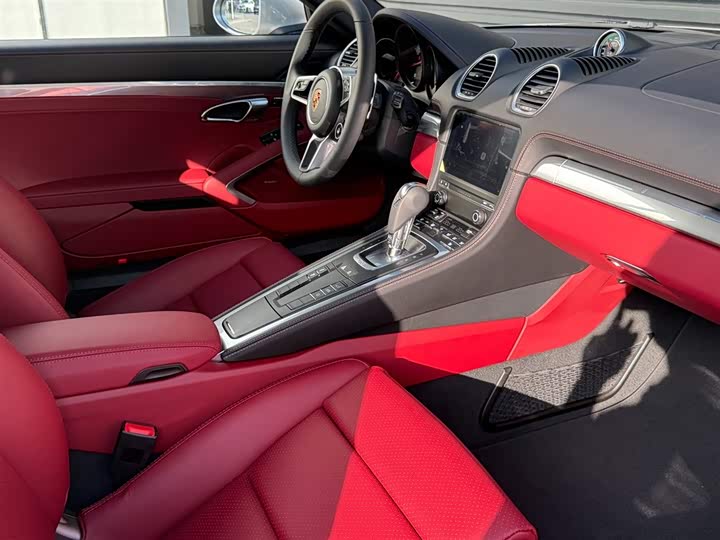 Фото 7 - Porsche 718