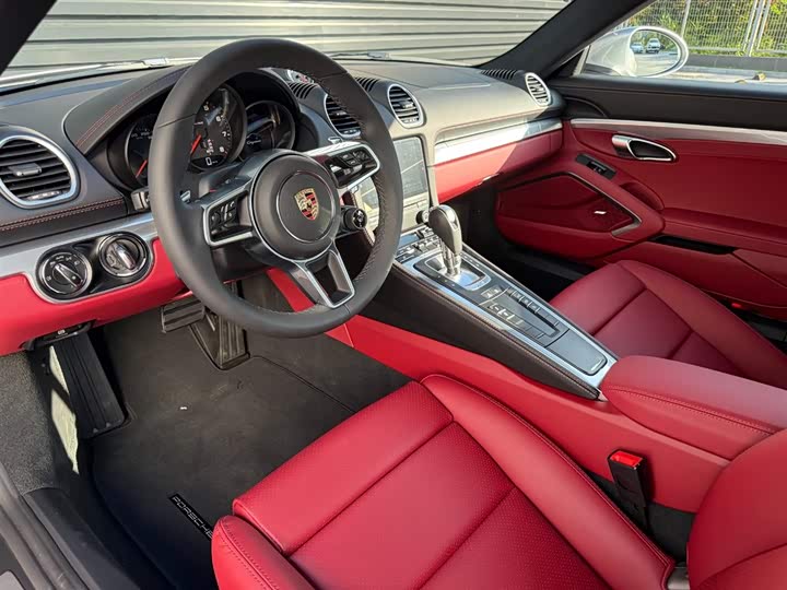 Фото 8 - Porsche 718