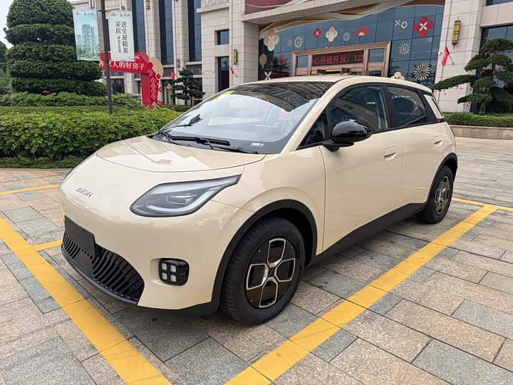 Фото 1 - GAC Aion UT