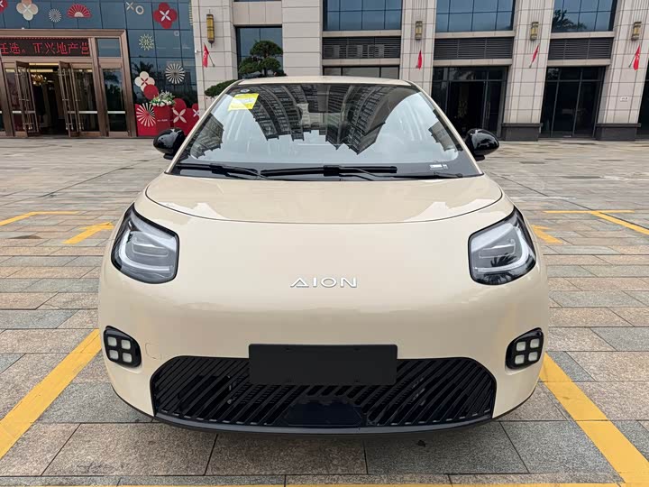 Фото 2 - GAC Aion UT