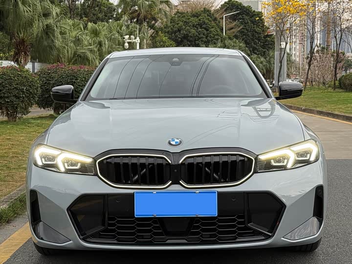 Photo 2 - BMW 3 Series