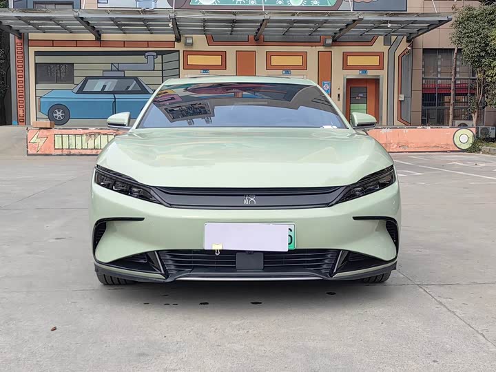 Фото 2 - BYD Han