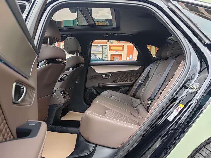 Фото 6 - BYD Han