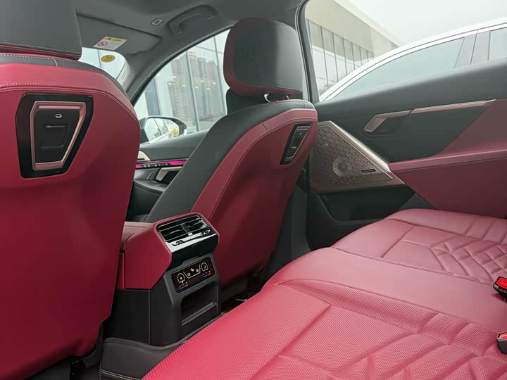 Фото 3 - BMW 5 Series