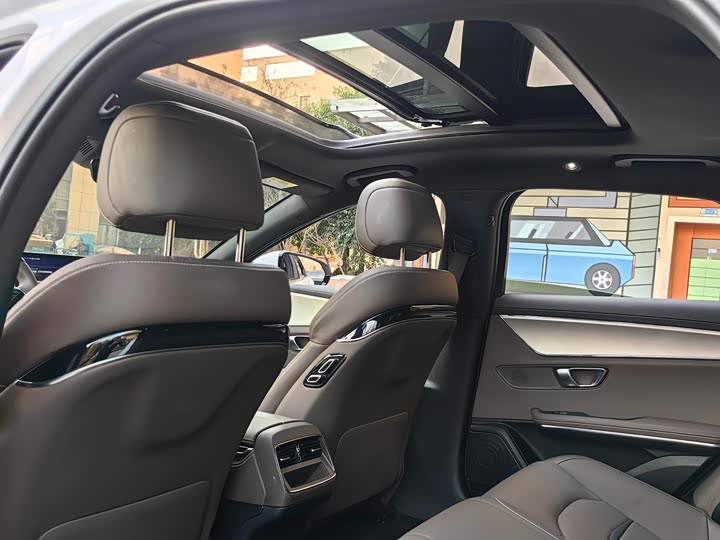 Фото 8 - BYD Han