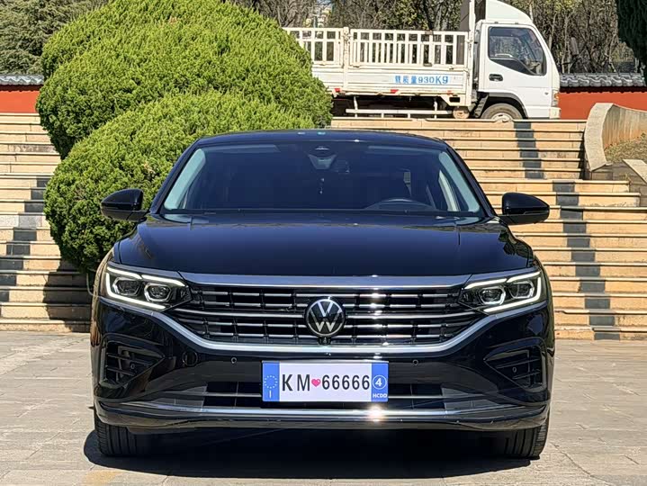 Фото 2 - Volkswagen Passat