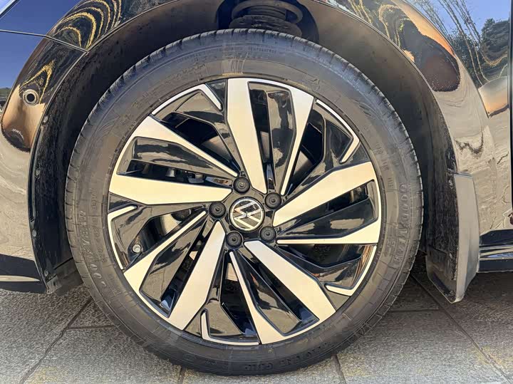 Фото 5 - Volkswagen Passat