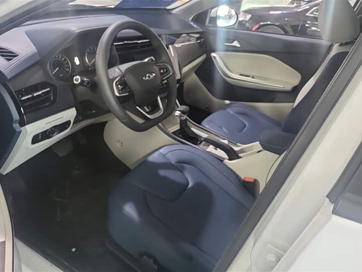 Фото 9 - Chery Tiggo 3x