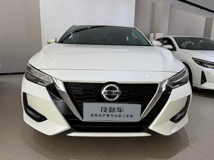 Фото 2 - Nissan Sylphy
