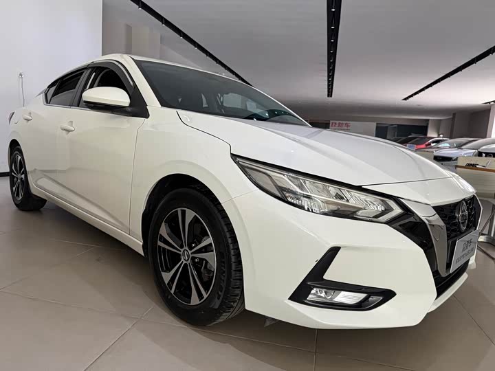 Фото 3 - Nissan Sylphy