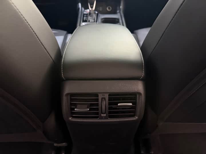 Фото 9 - Nissan Sylphy