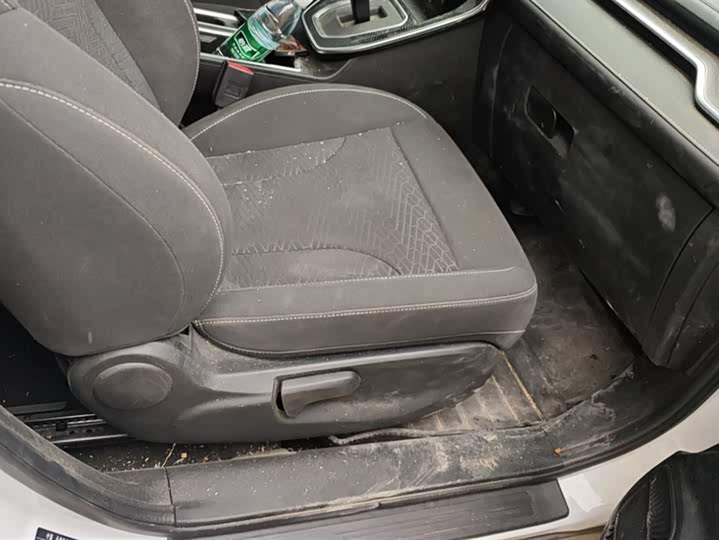 Фото 8 - Haval M6