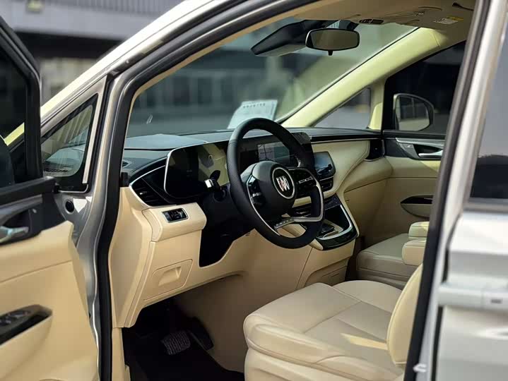 Фото 4 - Buick GL8 Hybrid