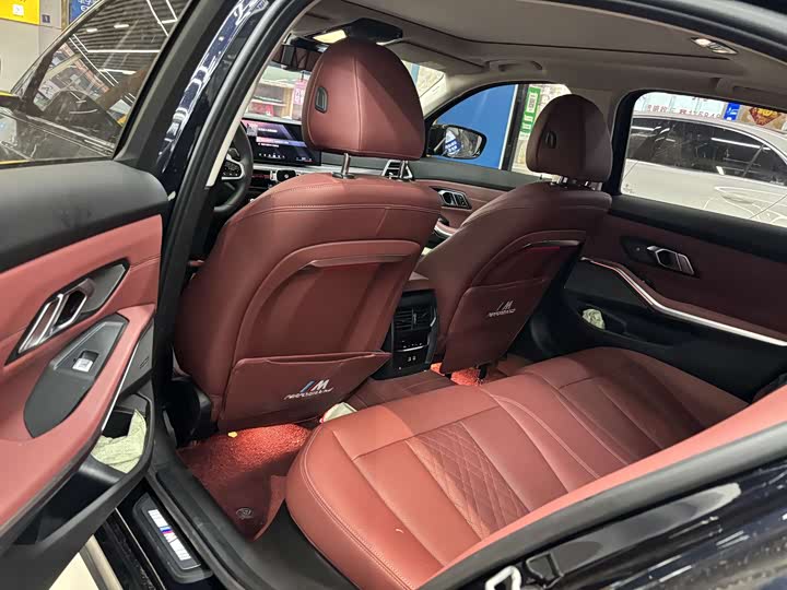 Photo 6 - BMW 3 Series