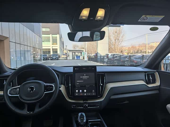 Фото 4 - Volvo XC60