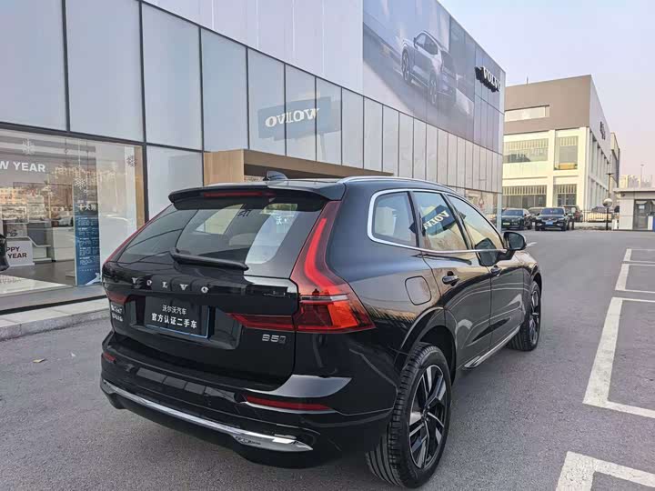 Фото 7 - Volvo XC60