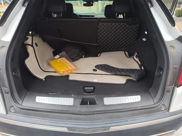 Фото 4 - Cadillac XT5