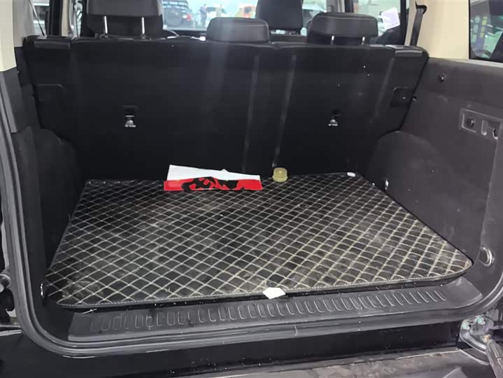 Фото 4 - Tank 300