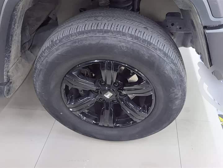 Фото 6 - Tank 300