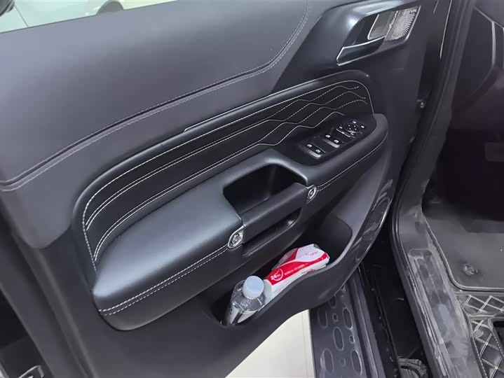 Фото 7 - Tank 300