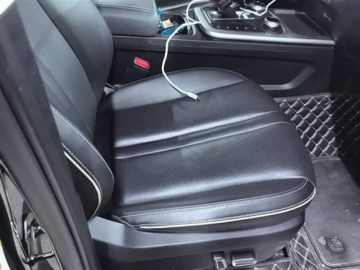 Фото 8 - Tank 300