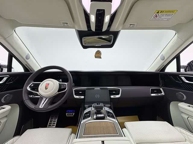 Фото 8 - Hongqi E-HS9