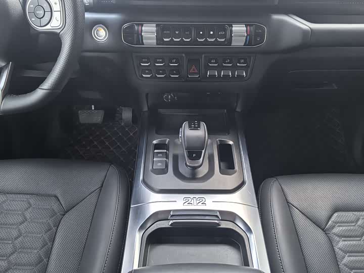 Фото 9 - BAW 212 T01