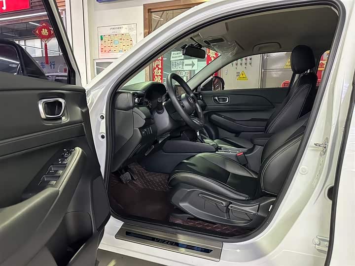 Фото 8 - Honda Vezel