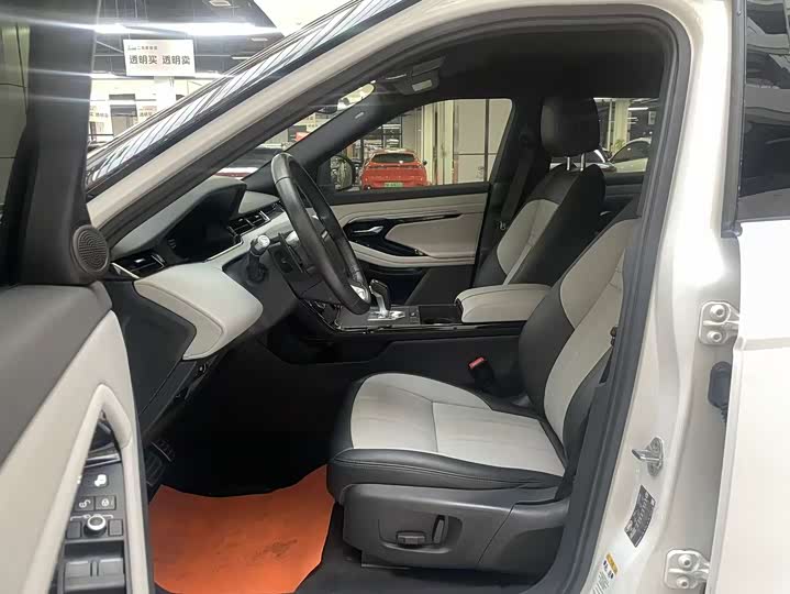 Фото 4 - Land Rover Range Rover Evoque L