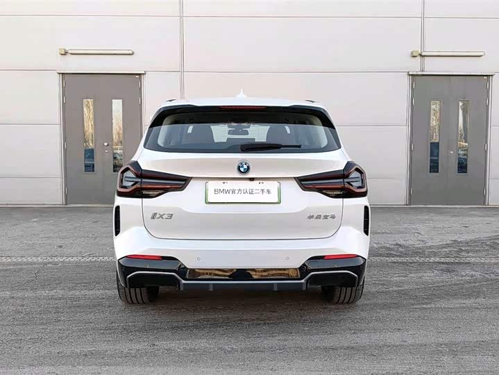 Фото 3 - BMW iX3