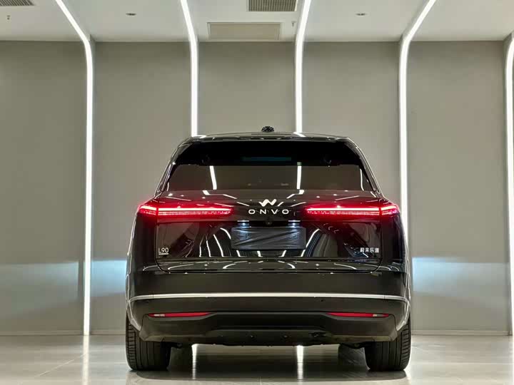 Фото 8 - Nio Onvo L90