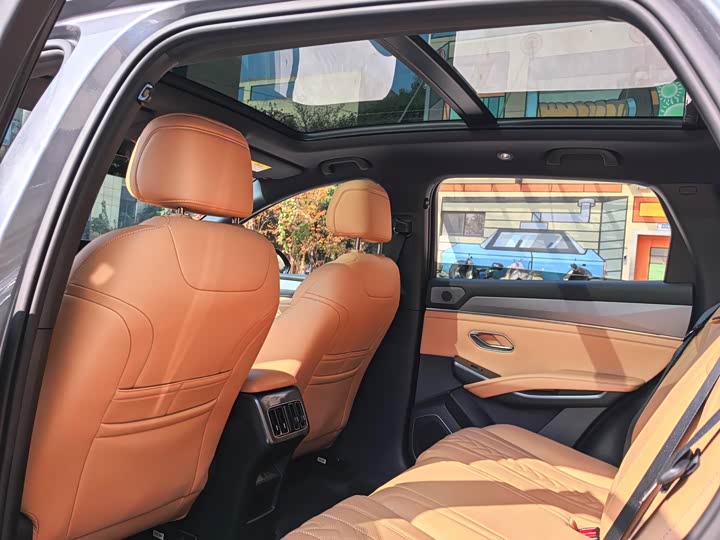 Фото 8 - BYD Song L DM-i Hybrid