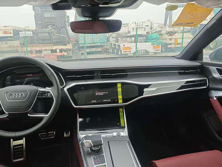 Фото 4 - Audi A7L