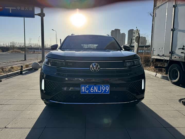 Photo 2 - Volkswagen Tavendor