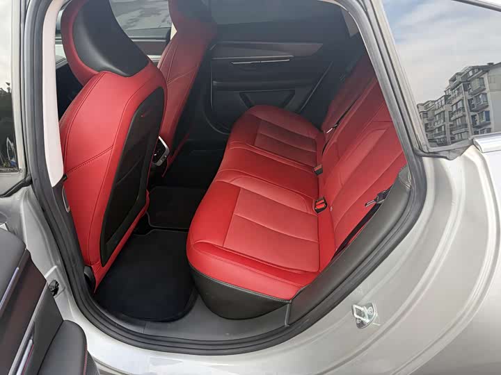 Фото 7 - XPeng P7