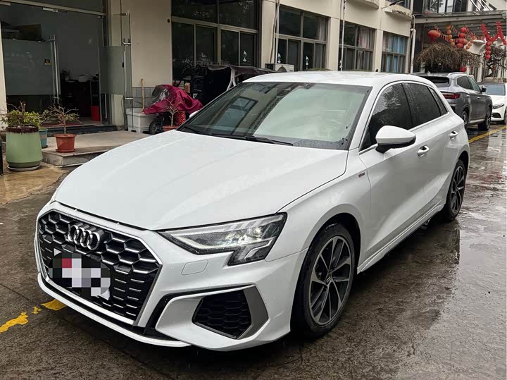 Фото 1 - Audi A3