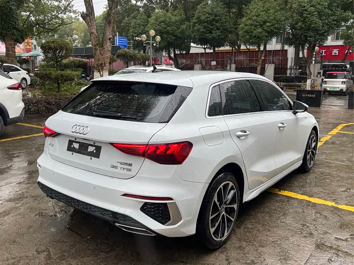 Фото 6 - Audi A3