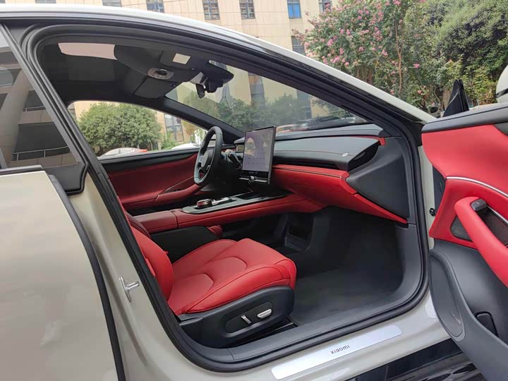 Фото 7 - Xiaomi SU7