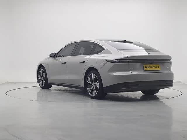 Photo 5 - Nio ET7