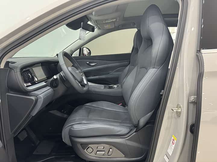 Фото 5 - BYD Sea Lion 07 DM-i Hybrid