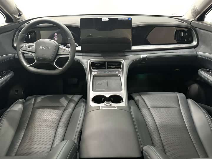 Фото 7 - BYD Sea Lion 07 DM-i Hybrid