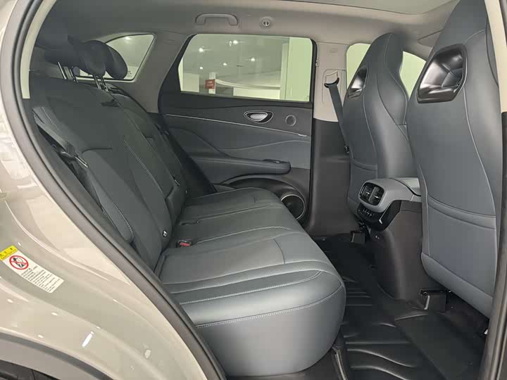 Фото 9 - BYD Sea Lion 07 DM-i Hybrid