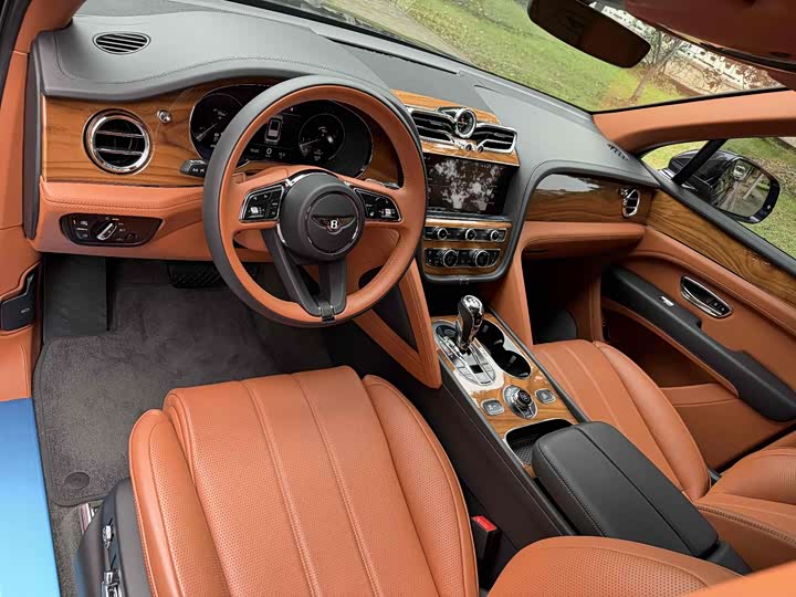 Фото 8 - Bentley Bentayga