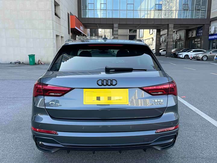 Фото 4 - Audi Q3