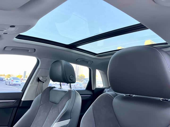 Фото 9 - Audi Q3