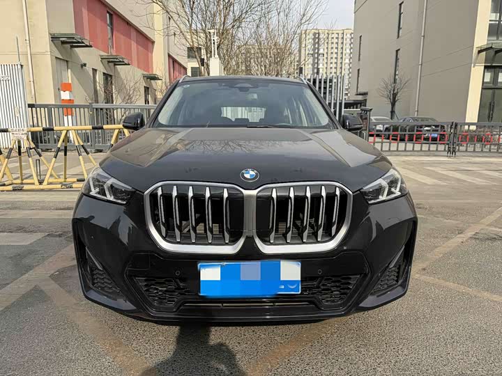 Фото 2 - BMW X1