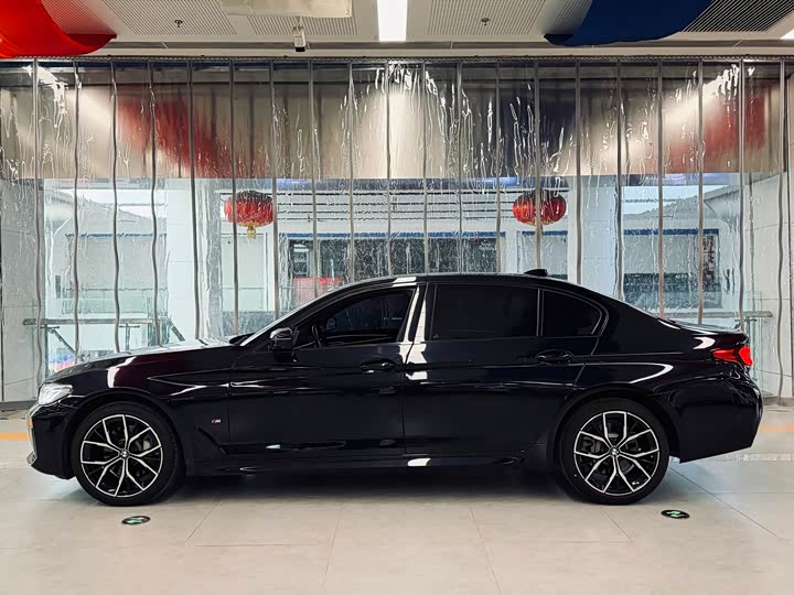 Фото 5 - BMW 5 Series