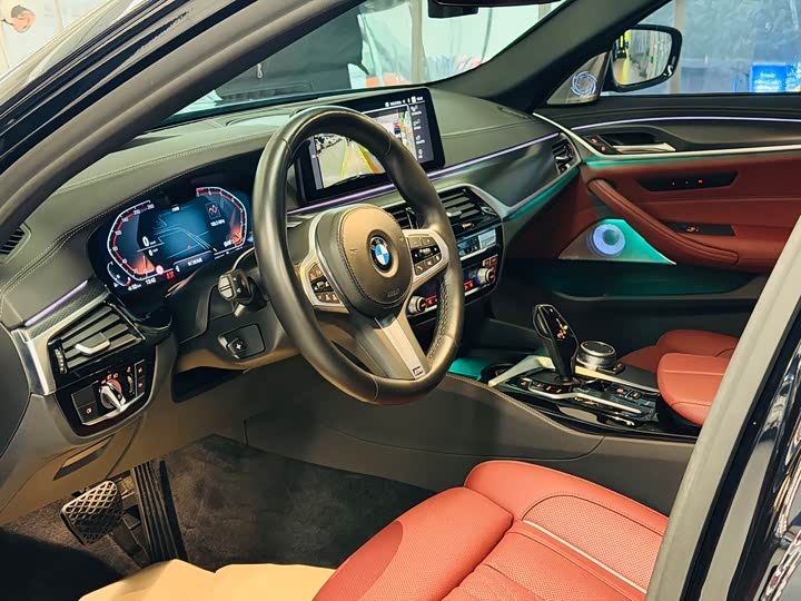 Фото 8 - BMW 5 Series