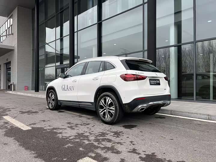 Фото 3 - Mercedes-Benz GLA-Class