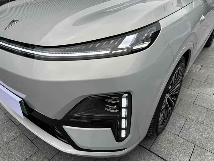 Фото 4 - Changan Deepal S09